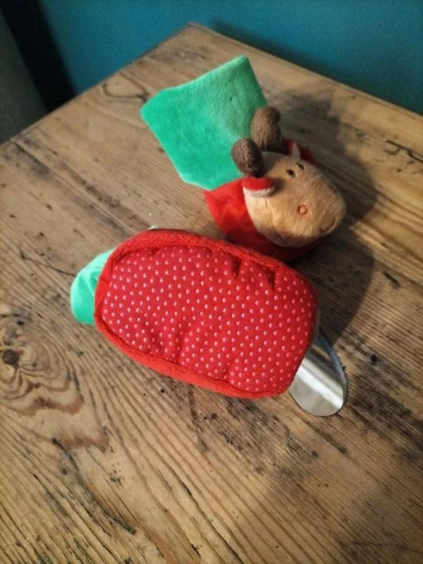 Baby slipper 3-6 months red and green color new – photo 2